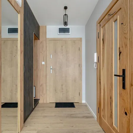 شقة Eleganckie Basen, Fitness & Balkon By Renters *